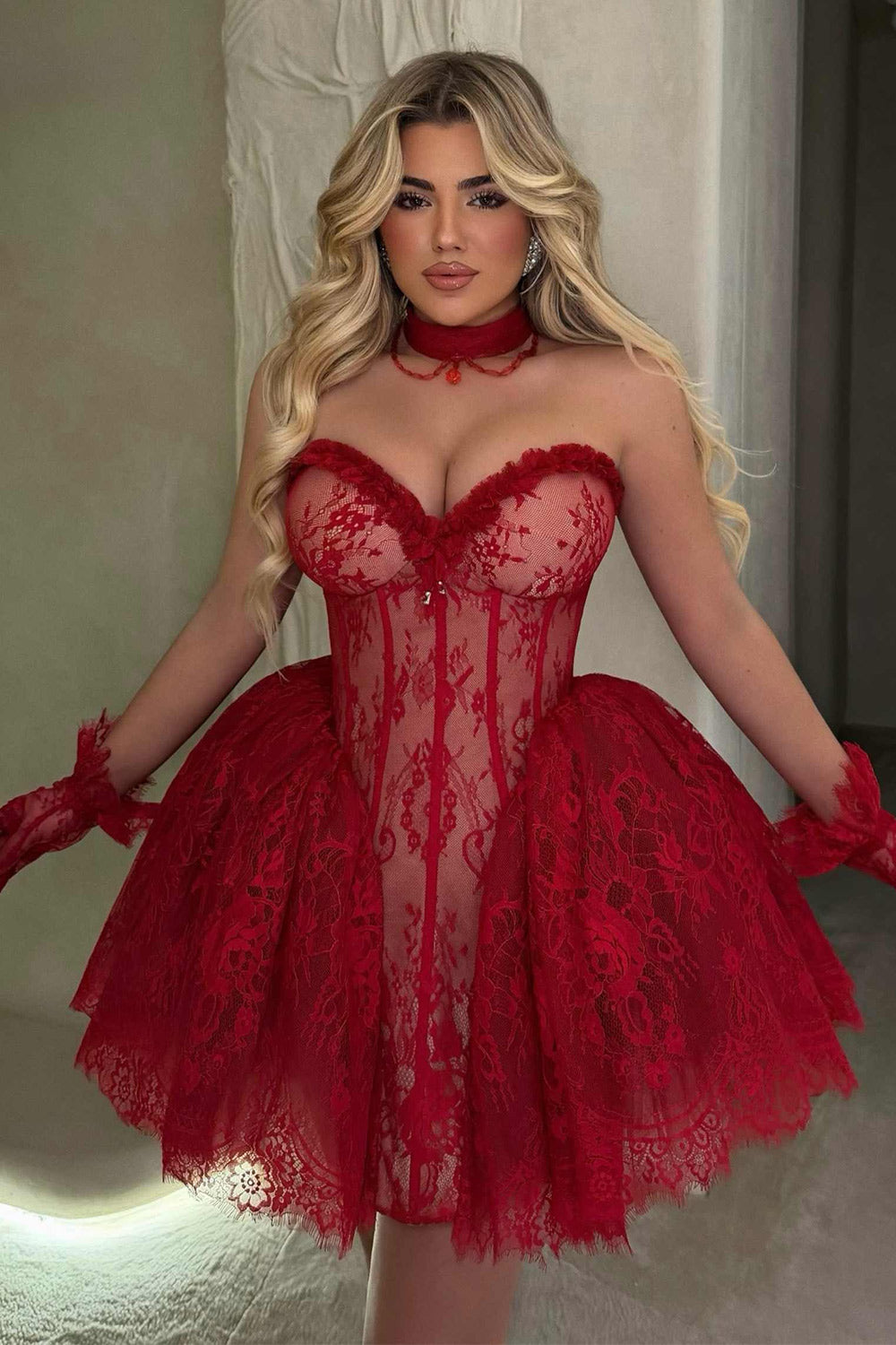 Cover image for Corset homecoming dresses: styling and comfort checks
