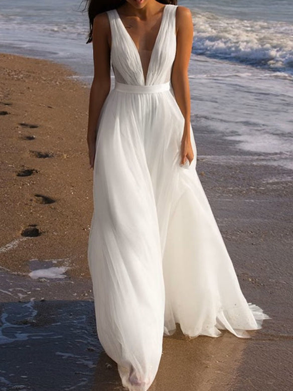 Cover image for How to choose a wedding dress for an October wedding